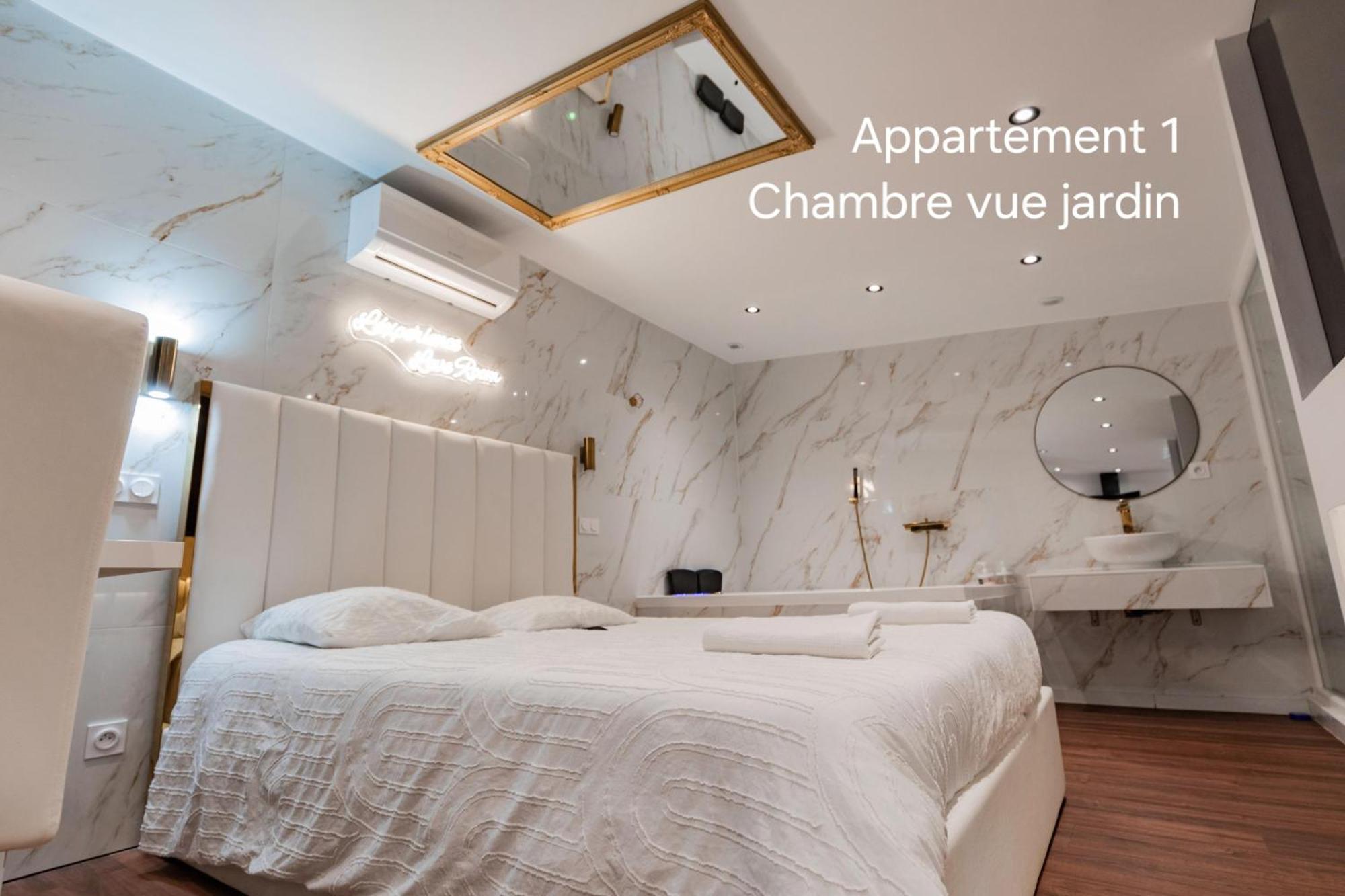L'Experience Love Room Saint-Jean-Bonnefonds Eksteriør bilde