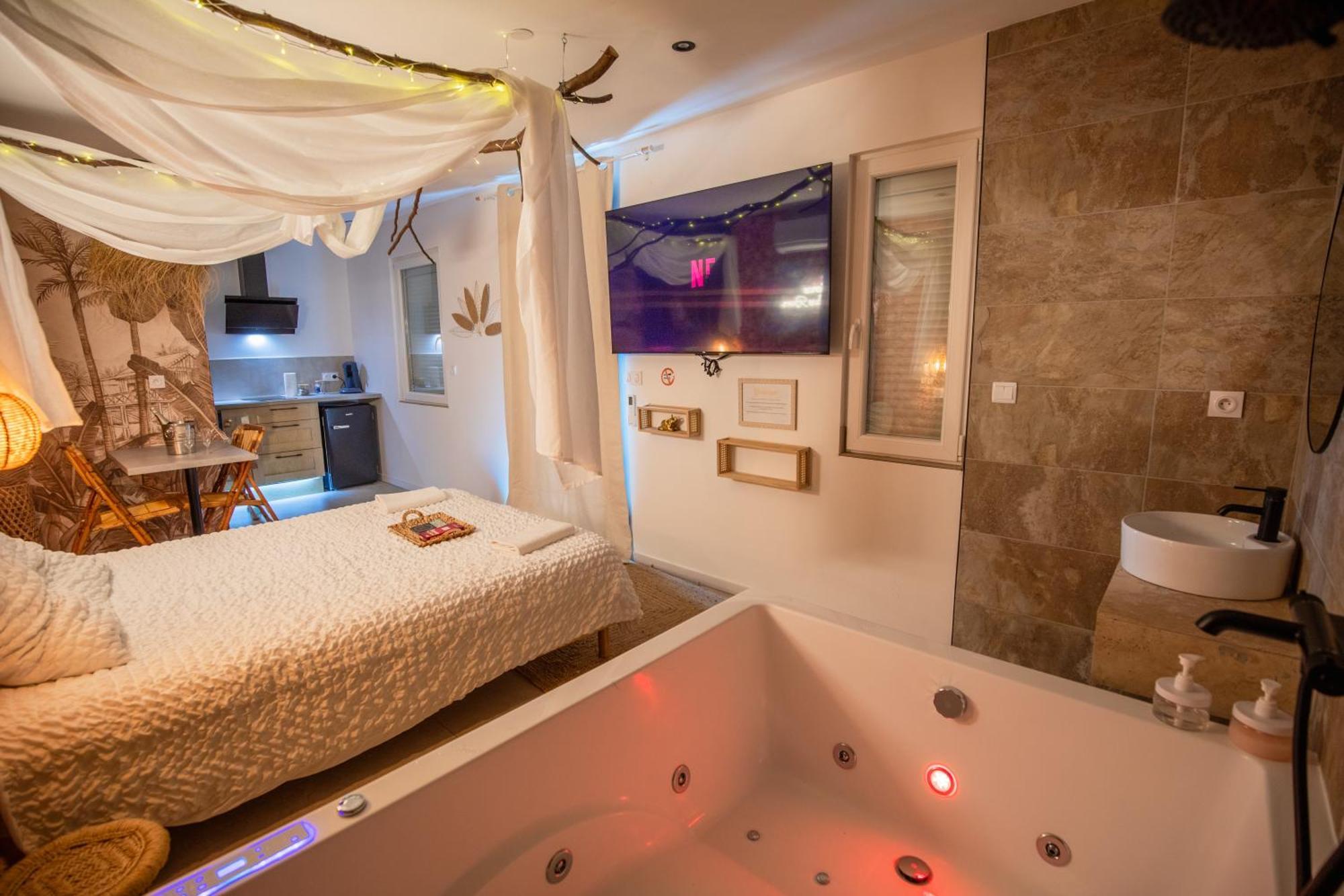 L'Experience Love Room Saint-Jean-Bonnefonds Eksteriør bilde